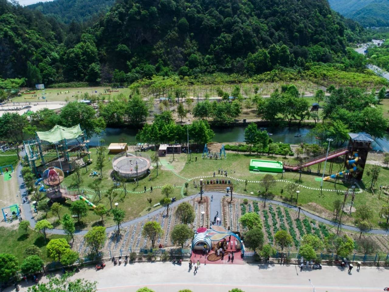 绿水青山引客来——虞宅乡鱼泡泡多彩田园营地成亲子游热门打卡地!
