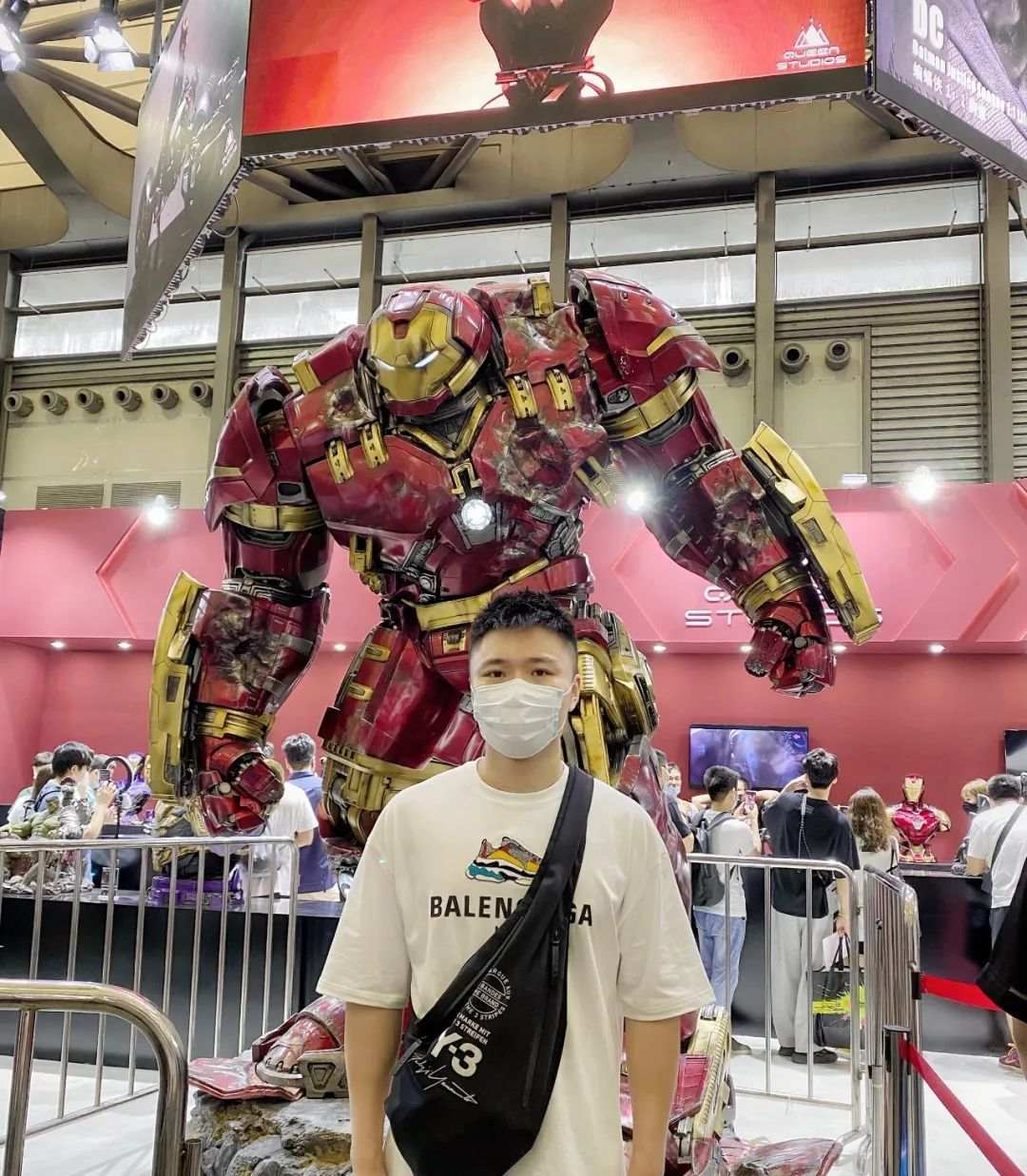 诸暨小伙,花8万元买了个玩具!网友调侃:妈见打!
