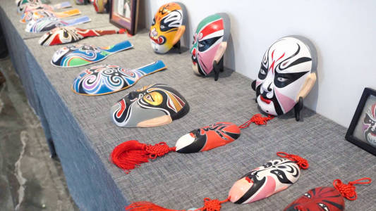 这场“看脸”艺术展,等你来!