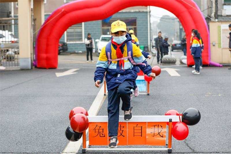 诸暨市次坞镇中心小学开学照片2.JPG