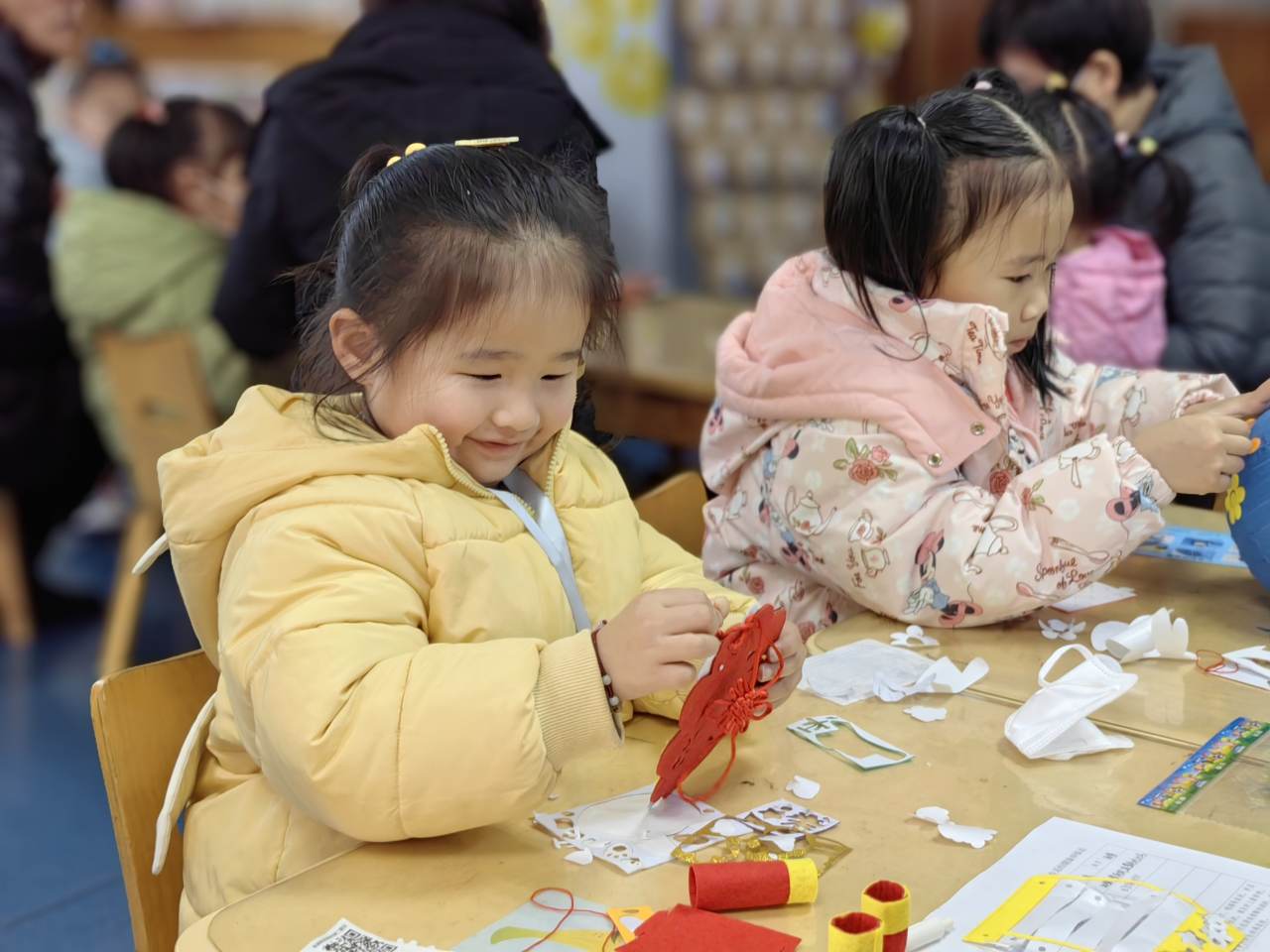 幼儿亲子活动.jpg