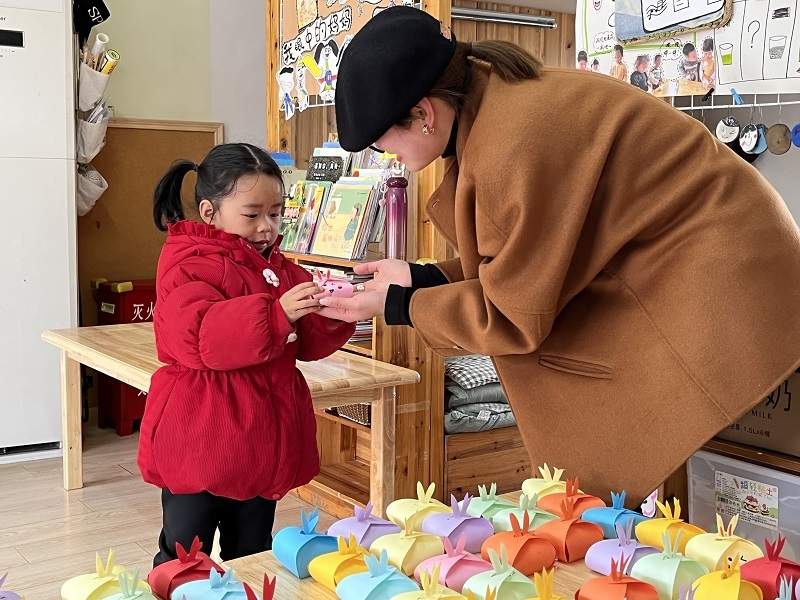诸暨市安华镇中心幼儿园池洁雯1.JPG
