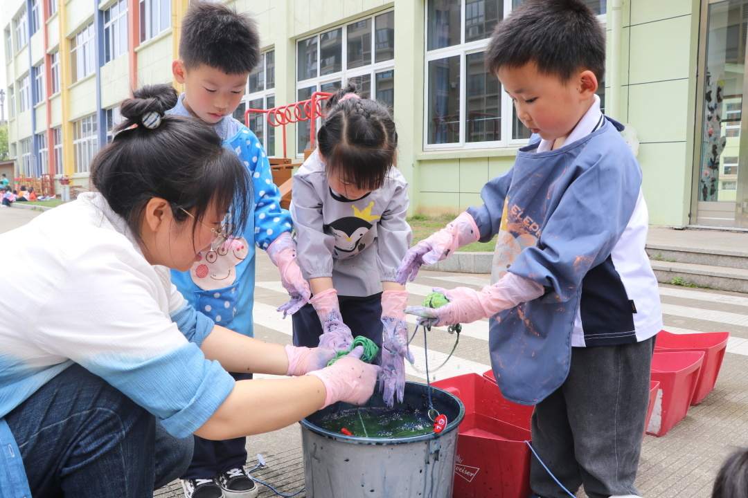 感受艺术魅力宣传标语
