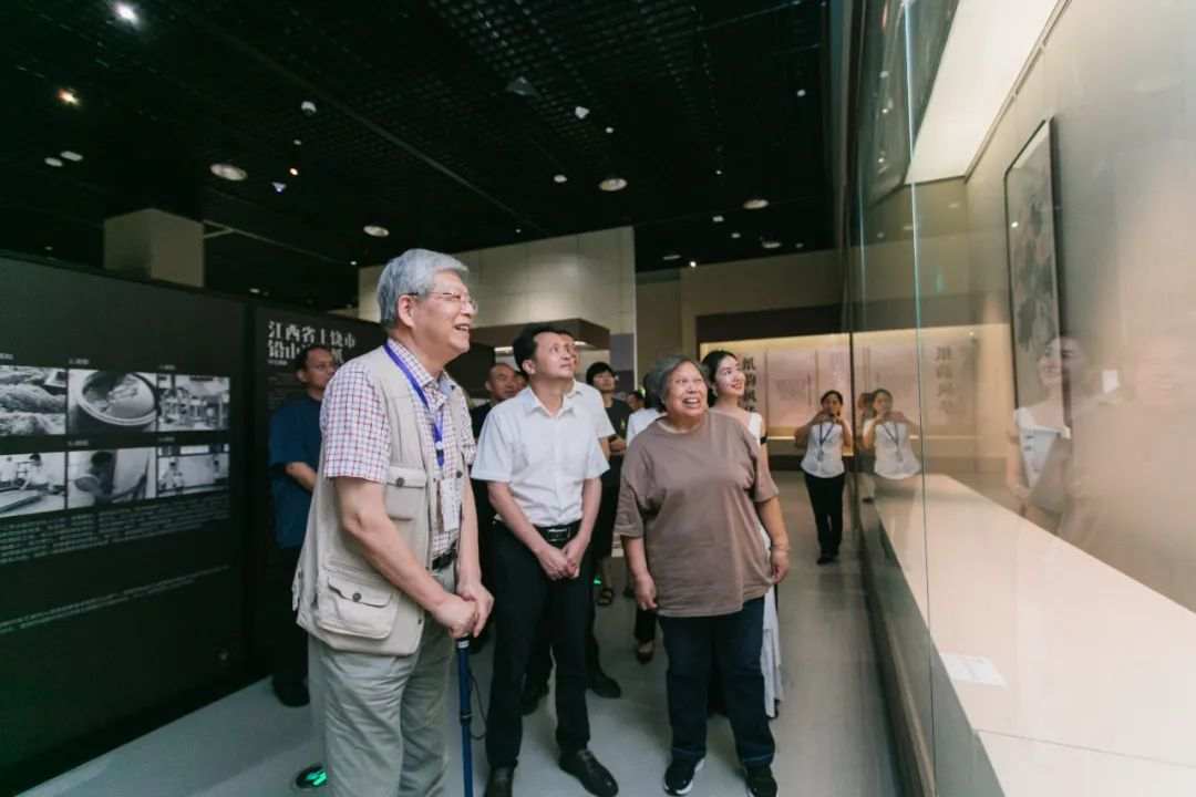 以纸为媒!衢州首个龙游皮纸名家展开展
